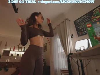 hannahjames710 — Chaturbate recorded stream screenshot (21 Dec 2025)