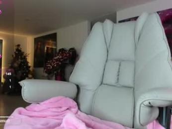 _veenus — Chaturbate recorded stream screenshot (21 Dec 2025)