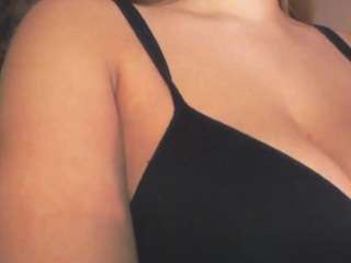 milkybunny — Camsoda recorded stream screenshot (22 Dec 2025)