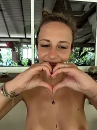 emma4xxx — Stripchat recorded stream image, 27.02.2025 20:10