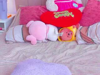 Bella Fontana — Flirt4free recorded stream screenshot (23 Dec 2025)