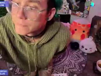 iwillbeyourmuse — Chaturbate recorded stream screenshot (24 Dec 2025)