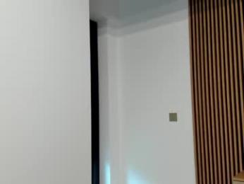 devyale — Chaturbate recorded stream screenshot (24 Dec 2025)