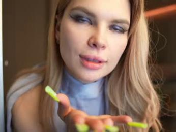 love_you_to123 — Chaturbate recorded stream image, 24.12.2025 13:00