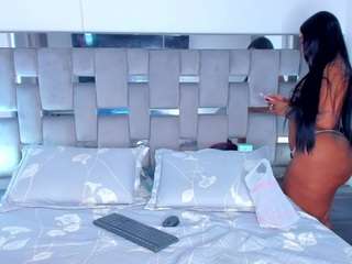 cammiila — Camsoda recorded stream image, 24.12.2025 13:50