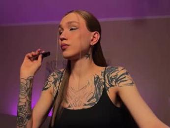 twiinkie_pie — Chaturbate recorded stream image, 25.12.2025 17:50