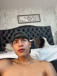 Lander_Cruz — Stripchat recorded stream image, 27.12.2025 20:30