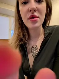 Cum_girlss — Stripchat recorded stream image, 28.12.2025 04:40