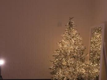 alissa_wxw — Chaturbate recorded stream screenshot (28 Dec 2025)