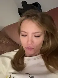 AnastasiaAniess — Stripchat recorded stream screenshot (28 Dec 2025)