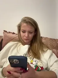 AnastasiaAniess — Stripchat recorded stream screenshot (28 Dec 2025)