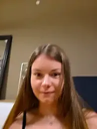 AnnaSweet18 — Stripchat recorded stream image, 28.12.2025 19:10