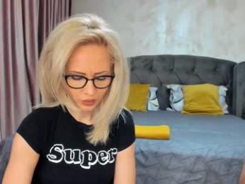 nicepussyfuckk18 — Chaturbate recorded stream screenshot (29 Dec 2025)