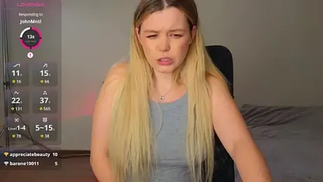 Milana15 — Stripchat recorded stream screenshot (29 Dec 2025)