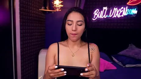 bull_vixen2001 — Stripchat recorded stream image, 30.12.2025 11:30