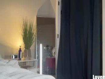 saraloverays — Chaturbate recorded stream image, 02.01.2026 05:00