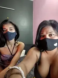 cutee__crazy — Stripchat recorded stream screenshot (04 Jan 2026)
