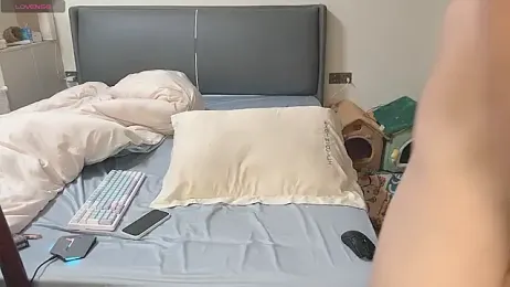 ju-zi8 — Stripchat recorded stream image, 04.01.2026 17:00