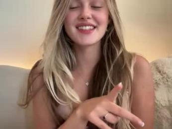 luvaimee — Chaturbate recorded stream screenshot (06 Jan 2026)