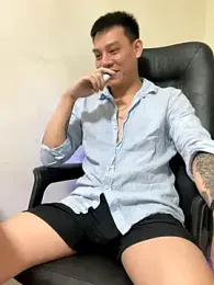 latava — Stripchat recorded stream image, 07.01.2026 16:00