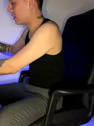 latava — Stripchat recorded stream image, 07.01.2026 16:00