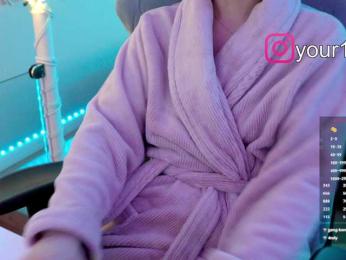 VikkiExtraCheese — Bongacams recorded stream image, 07.01.2026 20:50