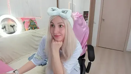 CarolMay — Stripchat recorded stream image, 10.01.2026 05:30