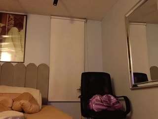 lady-brownn — Camsoda recorded stream screenshot (01 Mar 2025)