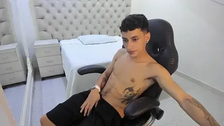 JhoanLeandro — Stripchat recorded stream screenshot (13 Jan 2026)