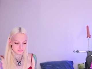 yourfeetmodel — Camsoda recorded stream image, 14.01.2026 07:30