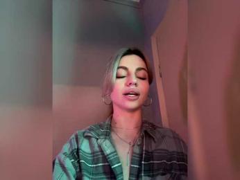 Nataliecroys — Bongacams recorded stream image, 01.03.2025 22:10