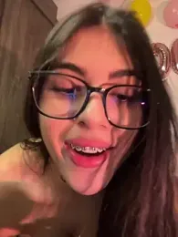 Sarasanders_4 — Stripchat recorded stream image, 02.03.2025 00:10