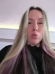 Mona_Plus — Stripchat recorded stream screenshot (15 Jan 2026)