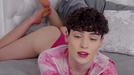RobbyCharming — Stripchat recorded stream image, 15.01.2026 07:50