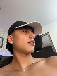 Lander_Cruz — Stripchat recorded stream image, 15.01.2026 20:50