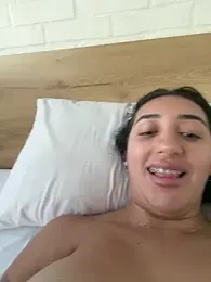 Hannahoff — Stripchat recorded stream image, 17.01.2026 20:30