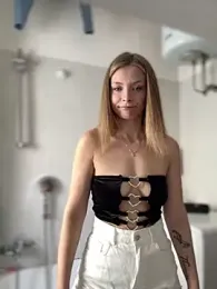 AnastasiaAniess — Stripchat recorded stream screenshot (02 Mar 2025)