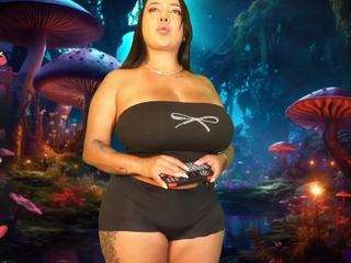 paraadisecity — Camsoda recorded stream image, 18.01.2026 05:00