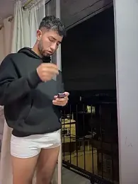 liam_bronw — Stripchat recorded stream image, 18.01.2026 07:50