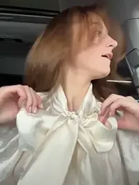 -AngelAri- — Stripchat recorded stream image, 02.03.2025 09:10