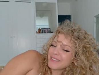 theislandgirl — Chaturbate recorded stream screenshot (18 Jan 2026)