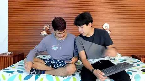 PeakkTwiins — Stripchat recorded stream screenshot (19 Jan 2026)