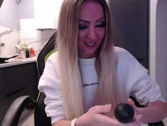blondalina — Bongacams recorded stream image, 19.01.2026 19:10