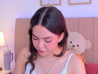 Bella Fontana — Flirt4free recorded stream screenshot (20 Jan 2026)