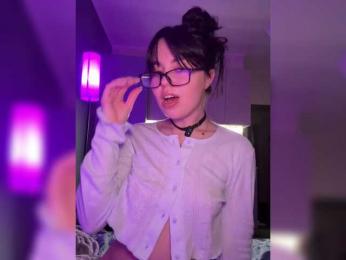 Businka13 — Bongacams recorded stream image, 20.01.2026 18:20