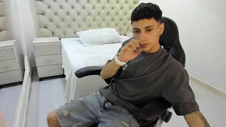 JhoanLeandro — Stripchat recorded stream screenshot (21 Jan 2026)