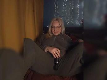 Tanysha-1 — Bongacams recorded stream image, 21.01.2026 06:10