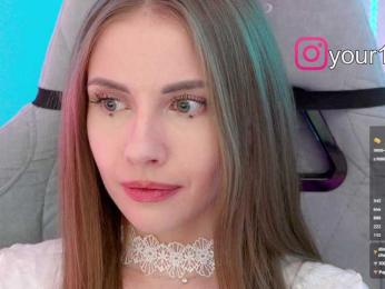 VikkiExtraCheese — Bongacams recorded stream image, 22.01.2026 21:10