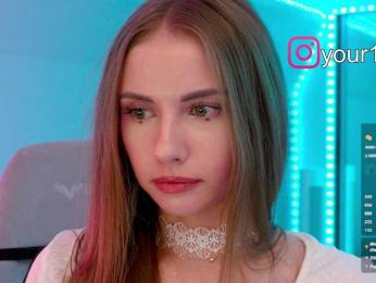 VikkiExtraCheese — Bongacams recorded stream image, 22.01.2026 21:10