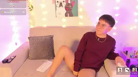 Young_Ben — Stripchat recorded stream screenshot (24 Jan 2026)